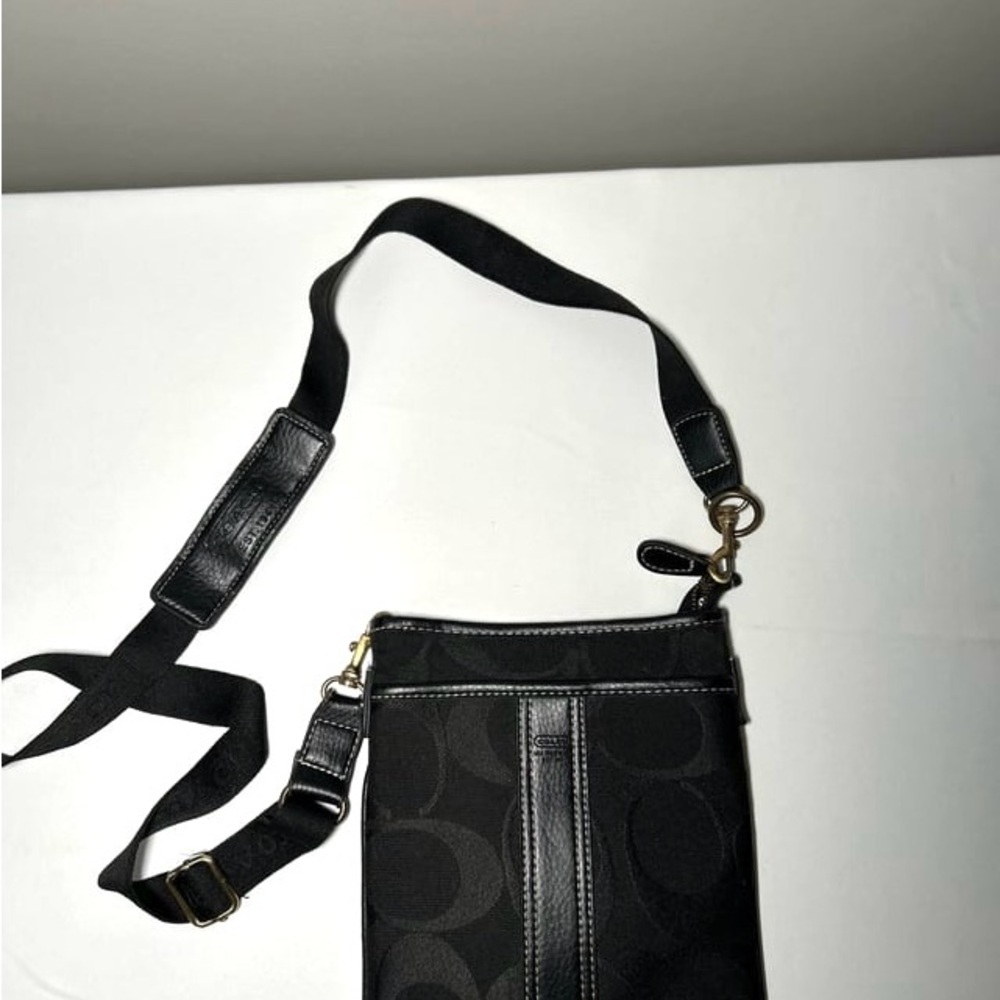 Coach Black Signature Handbag / Crossbody Purse